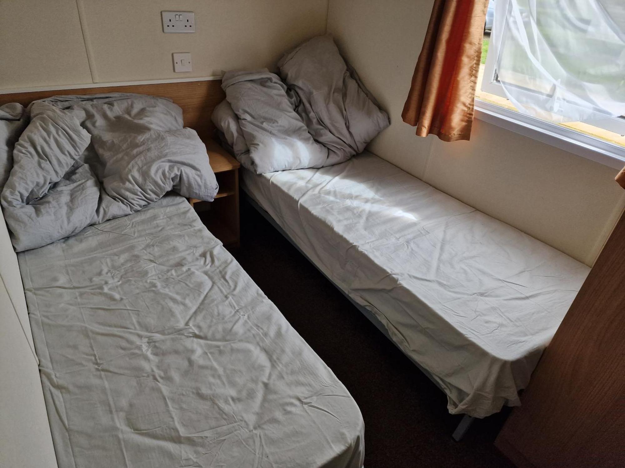 Plot 203 Paris Hotel Рил Екстериор снимка